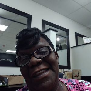 Meet your Posher, Traecy